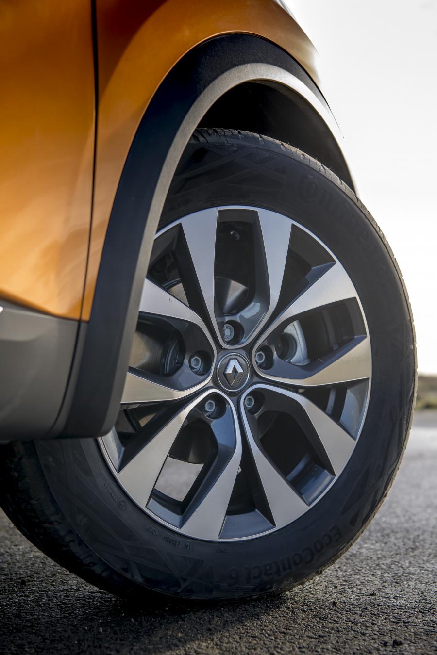 Колеса Renault Captur Iconic 2019 года  (UK) (фото 15 из 40)